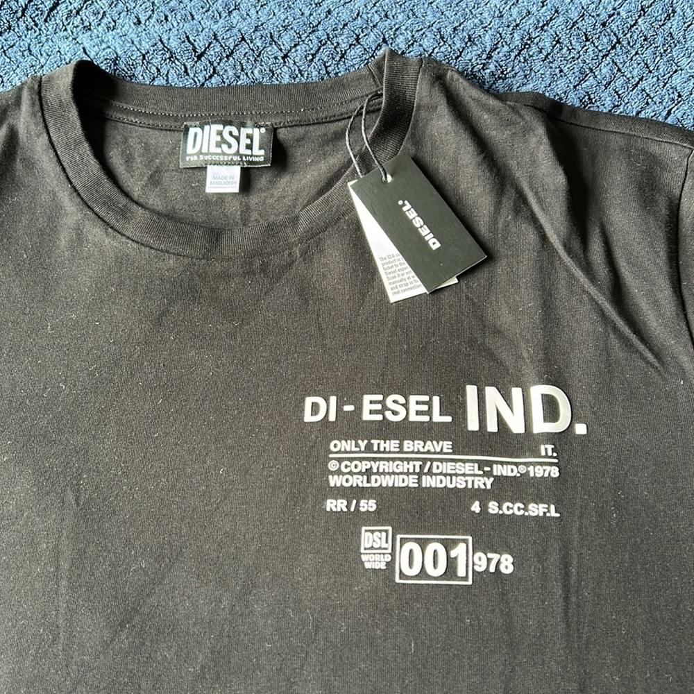 Diesel t-shirt NWT - Picture 2 of 5